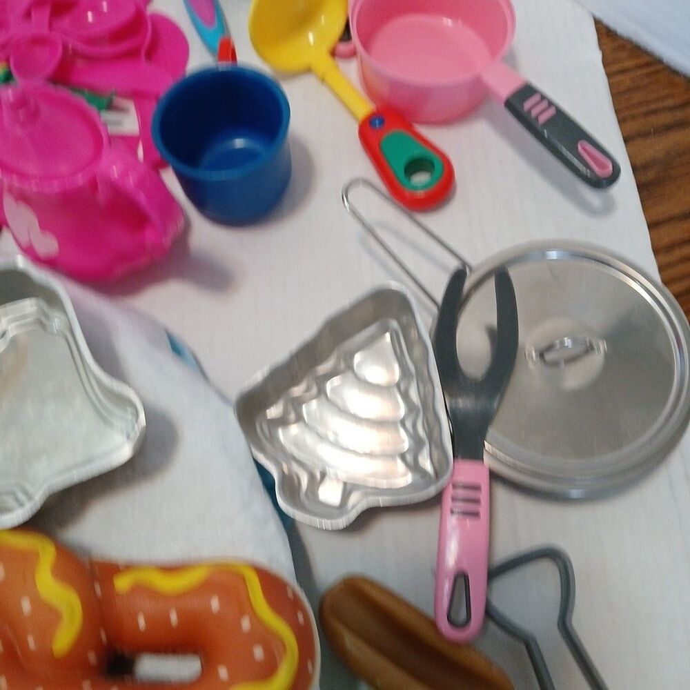 100+ Lot of Kids Pretend Play Toy Food, Dishes, Utensils, Pots, Pans for Kitchen - Picture 13 of 16